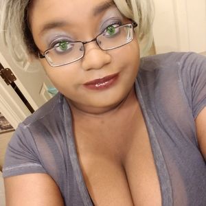 Meet your Posher, Marie